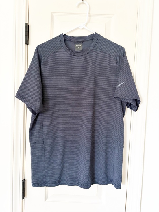 GAP Other - GAP Men’s hill city navy performance tee  size large